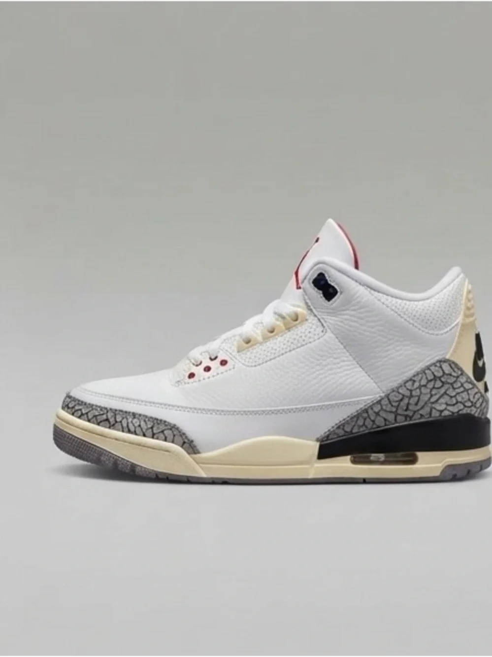 Nike Men's White/Cement/Black Retro Sneakers